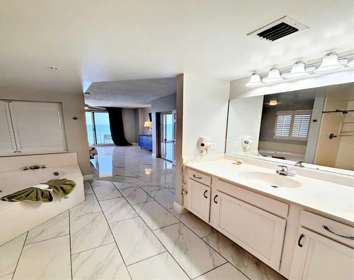 14Th Floor 2 Bedroom Resort Condo Direct Oceanfront Wyndham Ocean Walk Resort Daytona Beach 1401 Екстер'єр фото