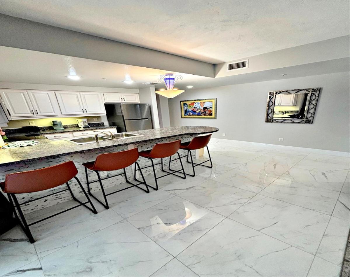 14Th Floor 2 Bedroom Resort Condo Direct Oceanfront Wyndham Ocean Walk Resort Daytona Beach 1401 Екстер'єр фото